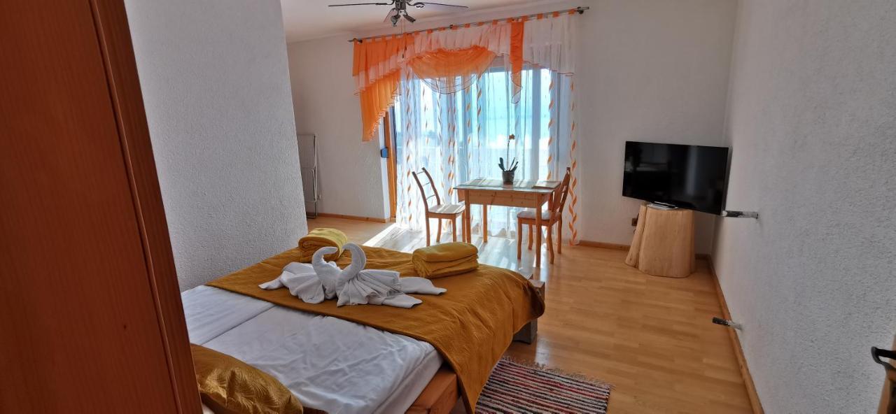 Villa Bora Moscenicka Draga Bed&Breakfast モスチャニッセ エクステリア 写真