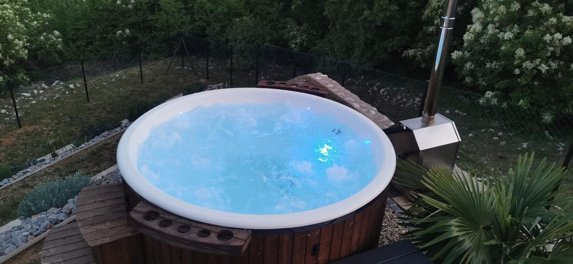 Villa Bora Moscenicka Draga Bed&Breakfast モスチャニッセ エクステリア 写真